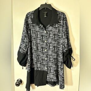 Ali Miles Womens Plus Black Short Sleeve Button Up Asymmetrical Blouse Sz 2X